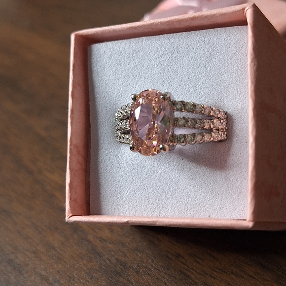 Swarovski Pink and Silver Sparkling Ring - Picture 2 of 13